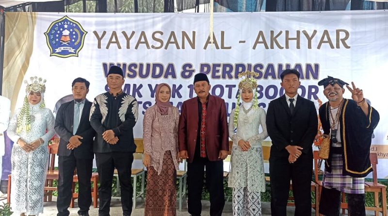 Yayasan Al Akhyar Kalimurni Wisuda dan Lepas Siswa Kelas 12 SMK YAK 1 dan Siswa Kelas 9 M.Ts Manba’ul Islam