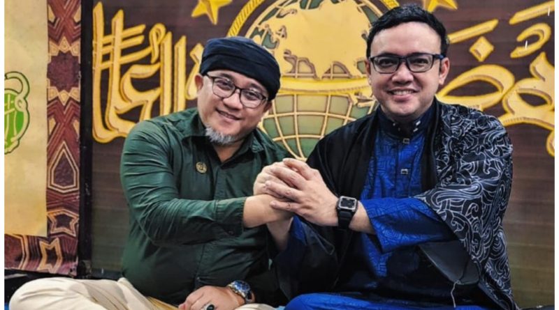 Sandy Tumiwa Dorong Sultan Sepuh Pangeran Heru Masuk Jajaran Presiden Prabowo Sandy Tumiwa Dorong Sultan Sepuh Pangeran Heru Masuk Jajaran Presiden Prabowo