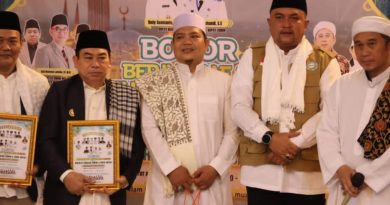 Bupati Bogor Laksanakan I’tikaf Shalat Tahajud Bersama Ulama dan Masyarakat di 10 Hari Terakhir Ramadan