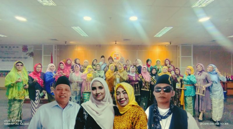 Ketua Umum Bogor Wanita Berkebaya (BWB) Tegaskan Tidak Adanya Unsur Politik dalam Event Event yang Digelarnya.