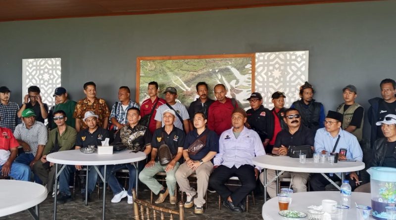 Advokat Dr. Suriyanto. Pd., SH., MH., Mkn Bongkar Dugaan Mafia Tanah di Cijeruk Bogor Advokat Dr. Suriyanto. Pd., SH., MH., Mkn Bongkar Dugaan Mafia Tanah di Cijeruk Bogor